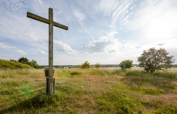 Gipfelkreuz auf dem Hagelberg, Foto: Jedrzej Marzecki, Lizenz: Tourismusverband Fläming e.V.