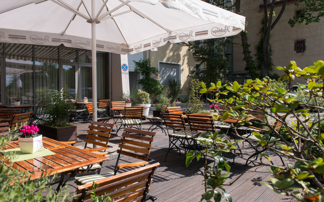 Sonnenterasse im Hof, Foto: Best Western soibelmanns