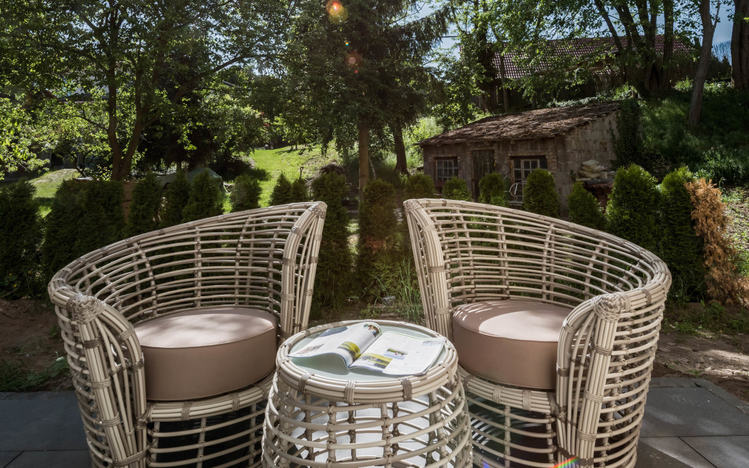 Terrasse am Zimmer 22, Foto: Rainer Klostermeier vision photos, Lizenz: Linther Hof