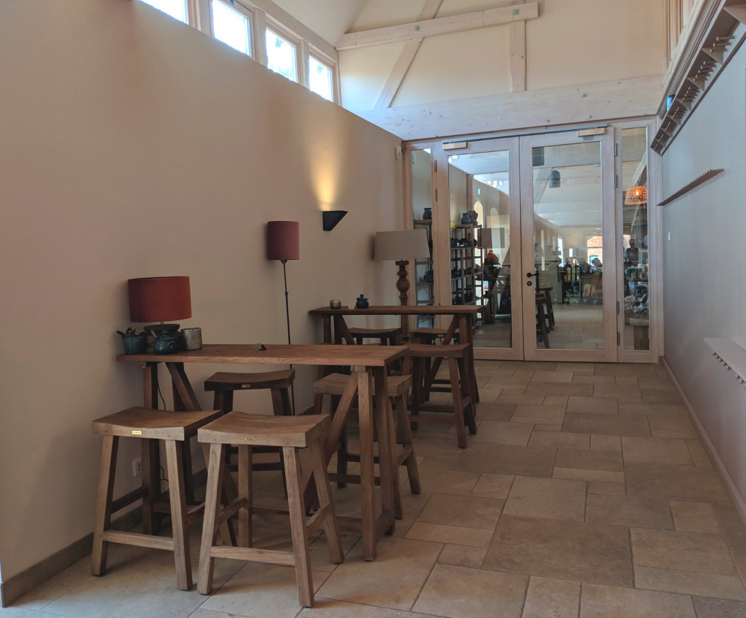 Blick Richtung Hofladen, Foto: Antje Tischer, Lizenz: TMB Fotoarchiv