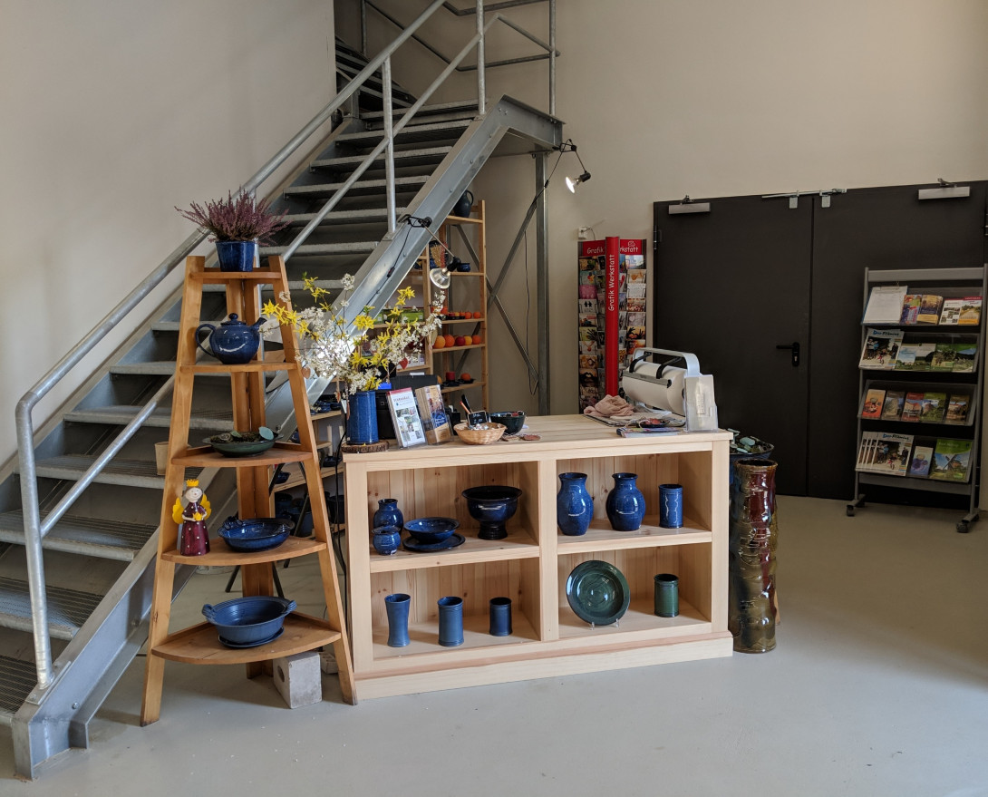 Königsblau Keramik aus Schmerwitz, Foto: Antje Tischer, Lizenz: TMB Fotoarchiv