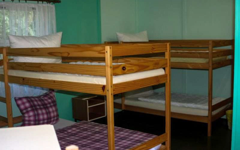 Doppelstockbetten in den Gruppenbungalows, Foto: Jürgen Krüger