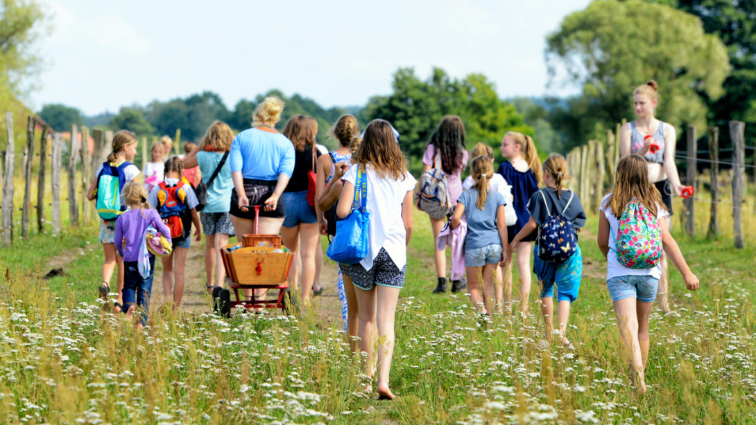 Auf dem Reitplatz, Foto: Reiter- & Erlebnisbauernhof Groß Briesen