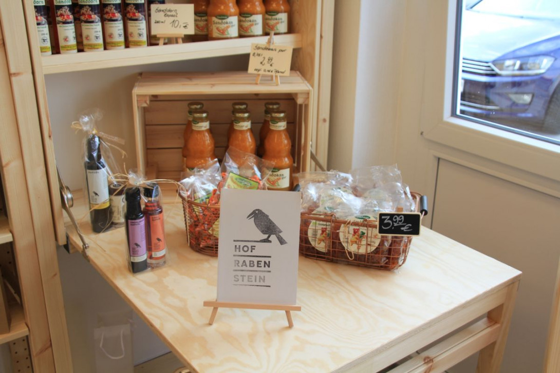 Neben eigenen Produkten sind Waren von Partnerunternehmen erhältlich. , Foto: Bansen/Wittig