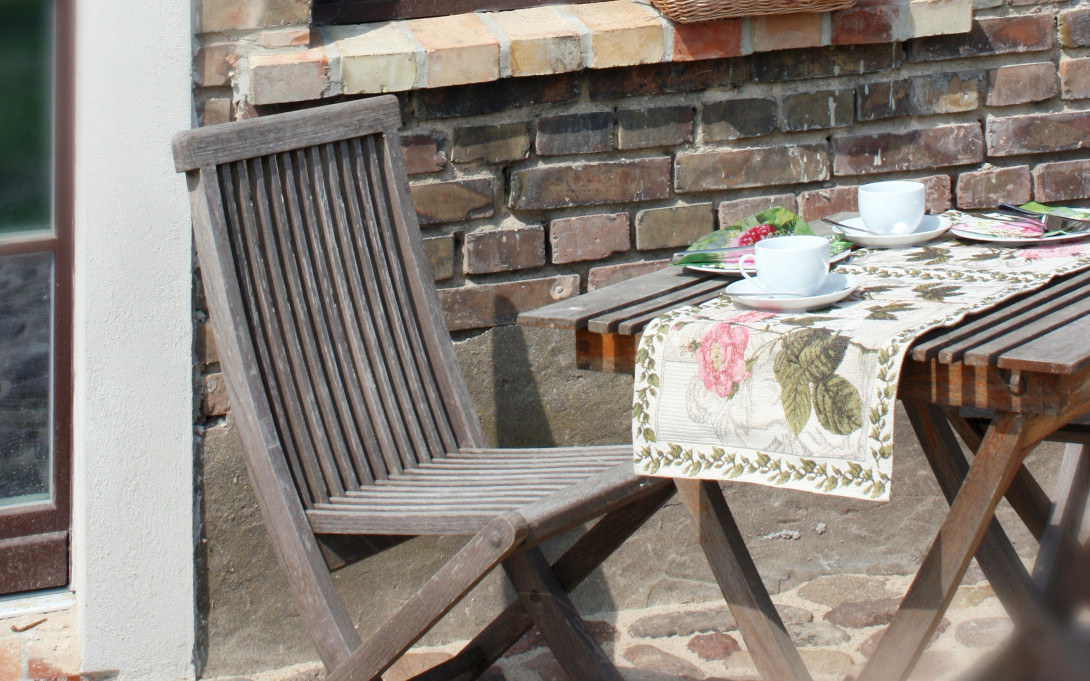 Frühstücksplatz an der Streuobstwiese, Foto: Seyffarth-Bartsch GbR