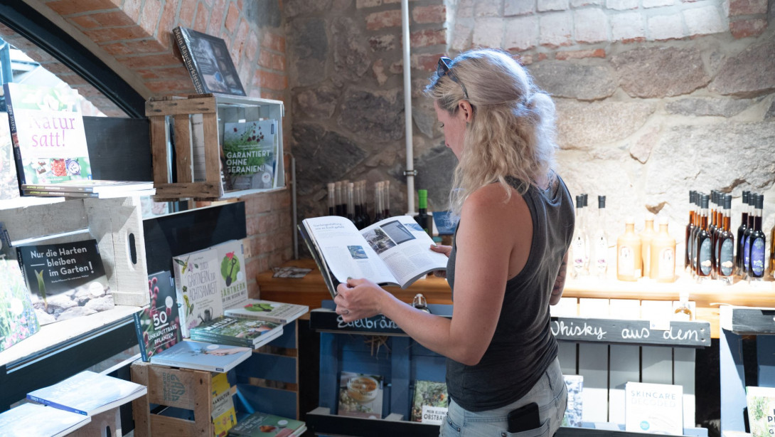 Im Flämingladen, Foto: vivografie.de/Julia Borchardt, Lizenz: Naturparkverein Hoher Fläming e.V.