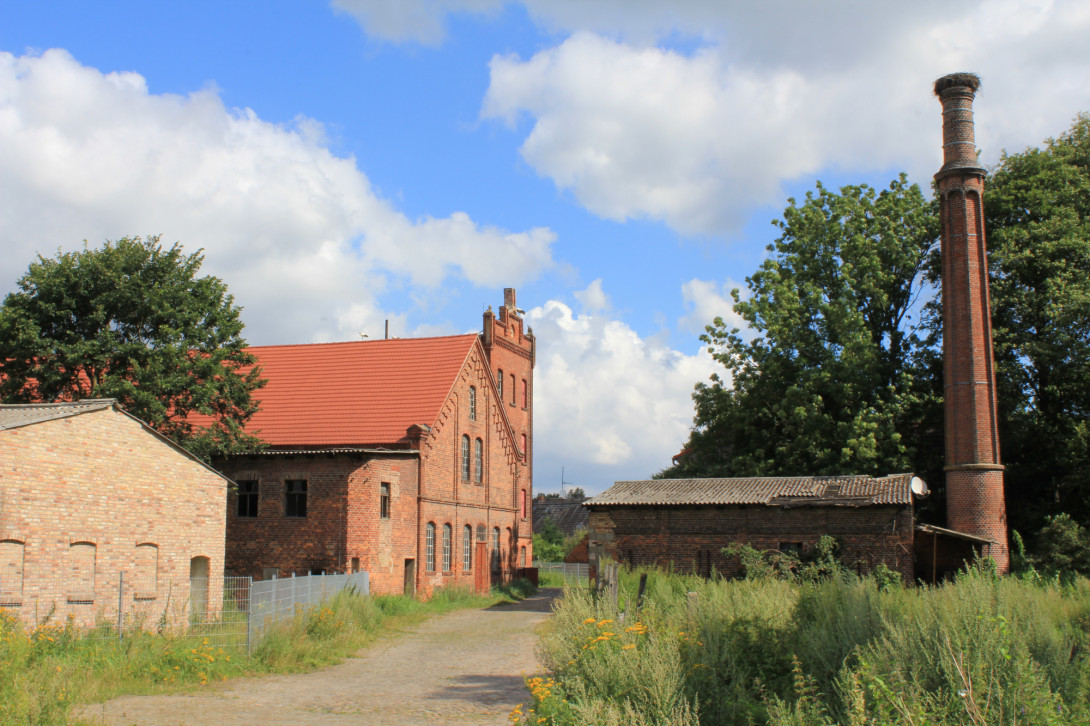 Alte Mühle Bücknitz mit Storchennest, Foto: Bansen-Wittig