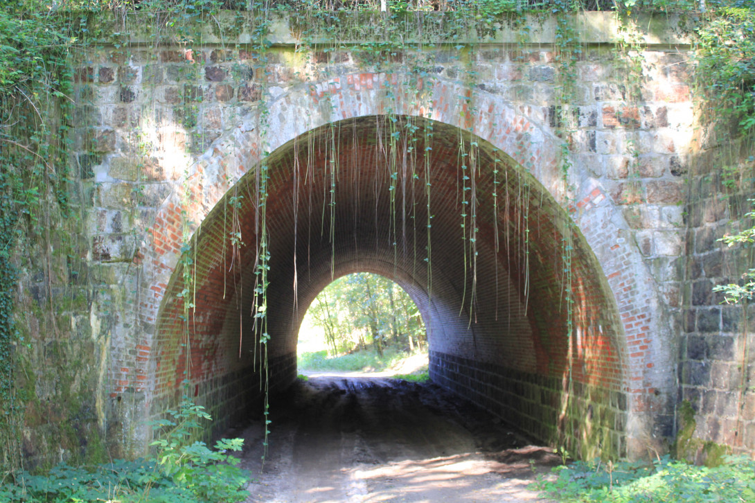 Eisenbahntunnel, Foto: Bansen-Wittig