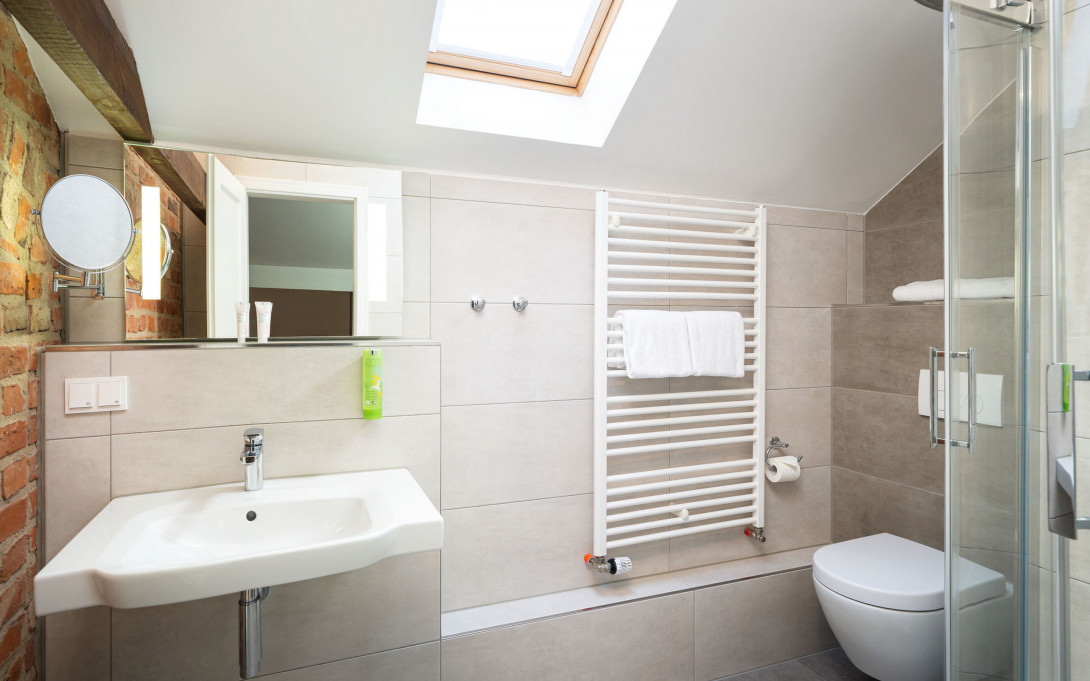 Moderne, geräumige Badezimmer, Foto: Seminarhotel Kuhlowitz GmbH