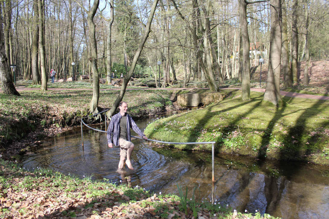 Kneipp-Anlage im Park der Rehaklinik, Foto: Bansen-Wittig