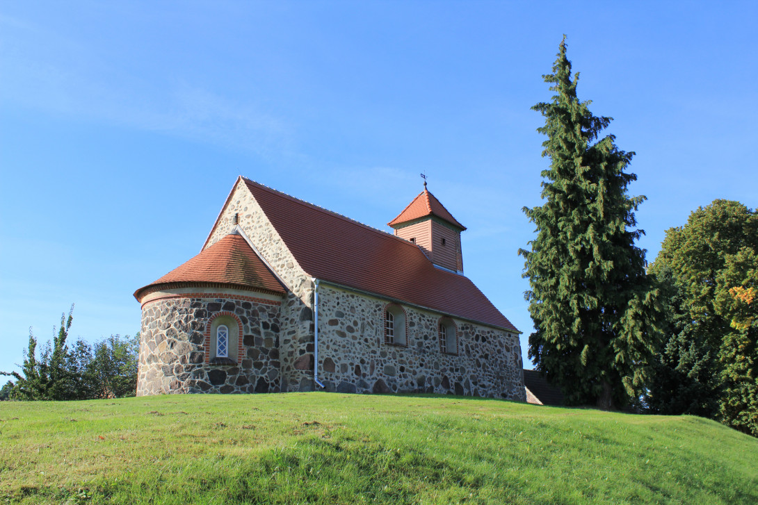 Feldsteinkirche Klein Marzehns, Foto: Bansen-Wittig