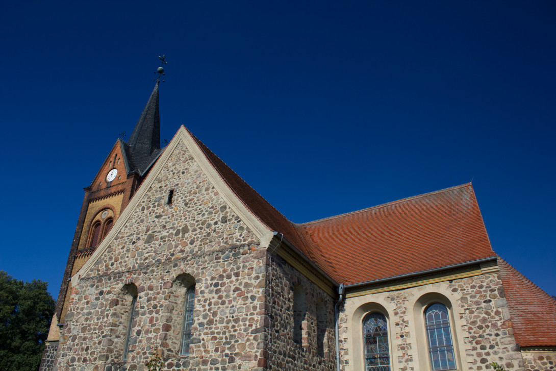 Beeindruckende Feldsteinkirche von Wiesenburg, Foto: Bansen-Wittig